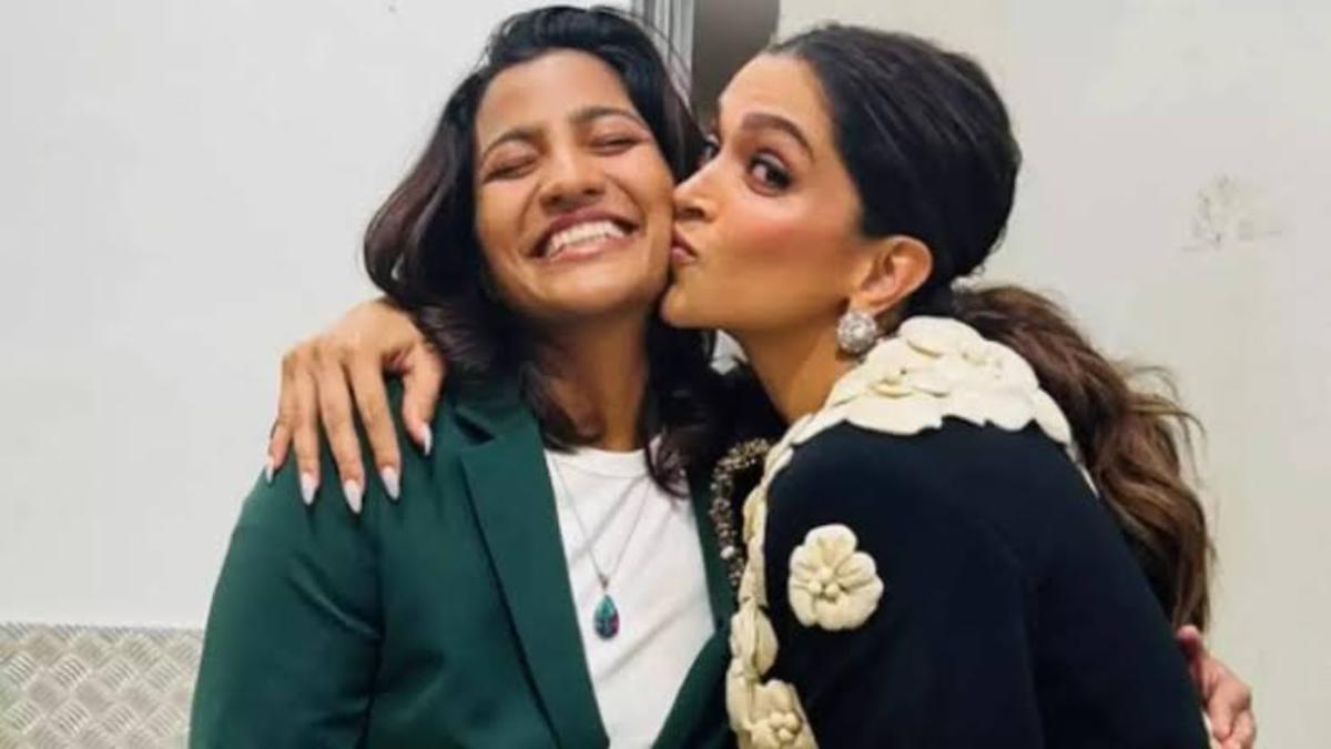 Sneh Rana meets Deepika Padukone, viral Bollywood moment